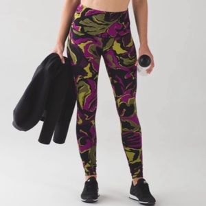Lululemon size 10 Wunder Under Boom Bloom Green Aurora High waisted leggings